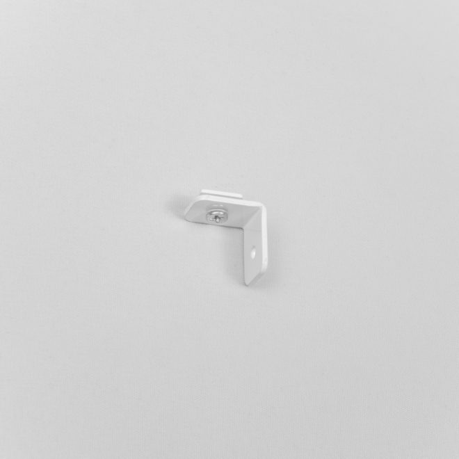 Концевик металлический крепить в стену с петелькой белого цвета Но. 66