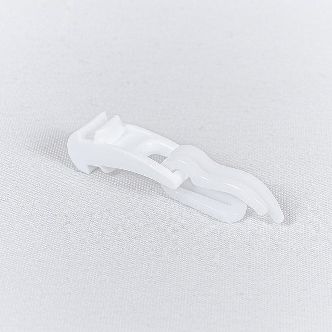Plastic slider with a double plastic hook white colour No. DS 205